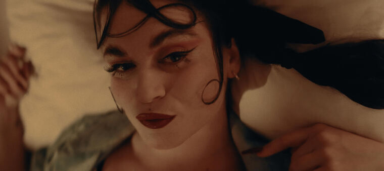 Anna Moor objavila je novi singl i videospot 'INSULA'