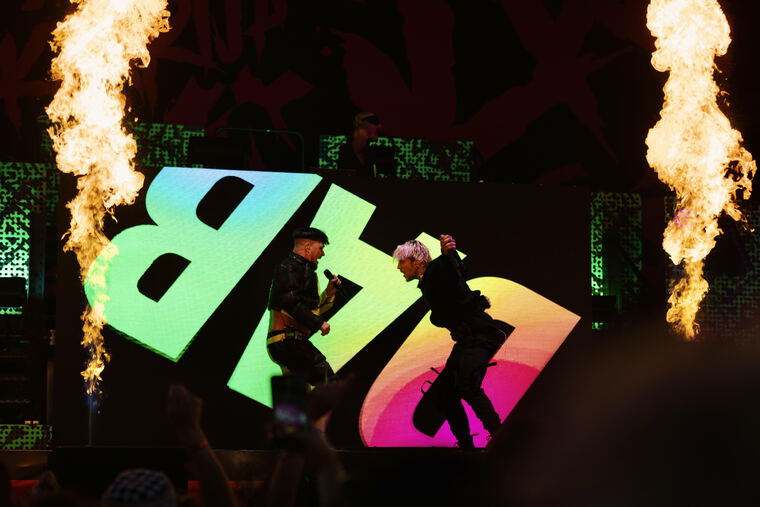 Baby Lasagna i Käärija zapalili publiku na finskom festivalu Ilosaarirock