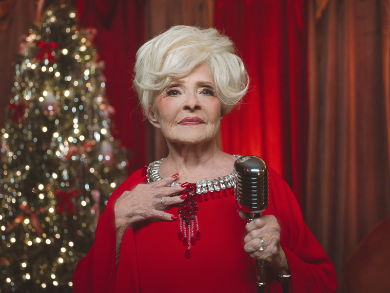 Blagdanski hit „Rockin' Around The Christmas Tree” na vrhu top liste nakon 65 godina