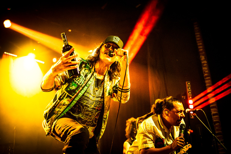 Čizmom kroz vrata! - Gogol Bordello u Tvornici kulture