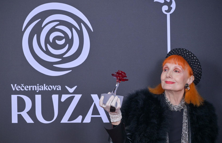 Josipa Lisac osvojila Večernjakovu ružu za Glazbenicu godine!