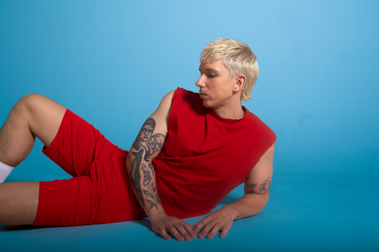 Luka Vidović započinje novo poglavlje kao suze od luka s debitantskim albumom L A G A N