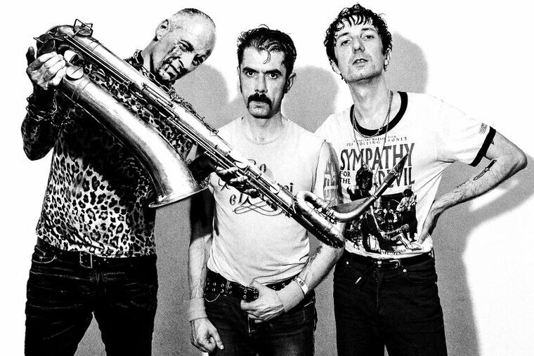 Francuski garažni divljaci Weird Omen, u pratnji Latex My Ass dolaze u Hard Place