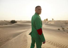 Fil Tilen se u novom spotu lansira na Mars i postaje Mali Princ