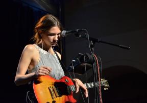 Arhitektica s gitarom osvaja Scenu Amadeo