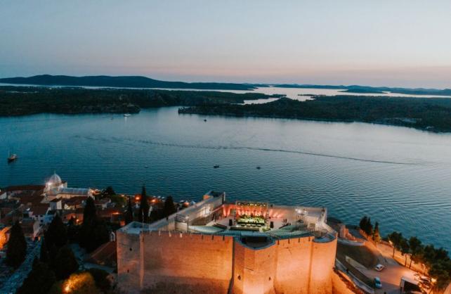 Jacob Collier večeras na Tvrđavi sv. Mihovila