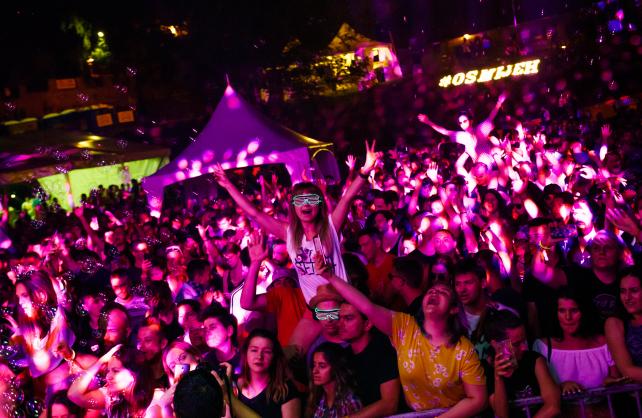 Dvanaesti Ferragosto JAM počeo nastupom superzvijezda devedesetih!