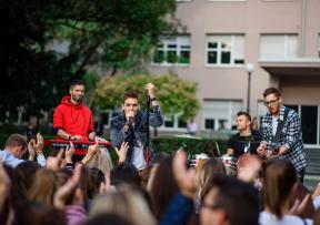 Više od 1000 studenata uključeno u veliki projekt benda Pravila igre