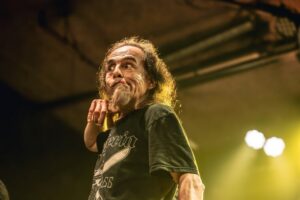 FOTO: Brujeria u Vintage industiral baru